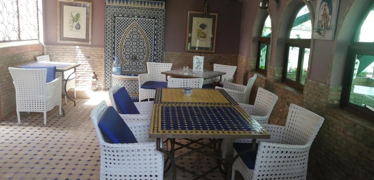 Pasta Plaza Hotel Arzila Exterior foto