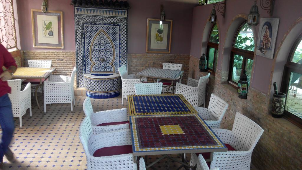 Pasta Plaza Hotel Arzila Exterior foto